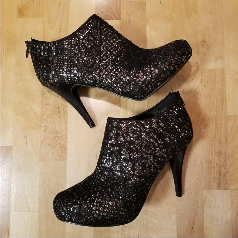Maurices Black Lace & Gold Booties